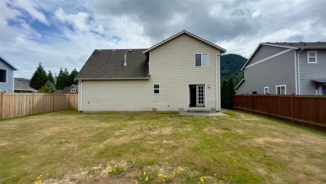 Building Photo - 3 Bedroom, 2.5 Bathroom house!!