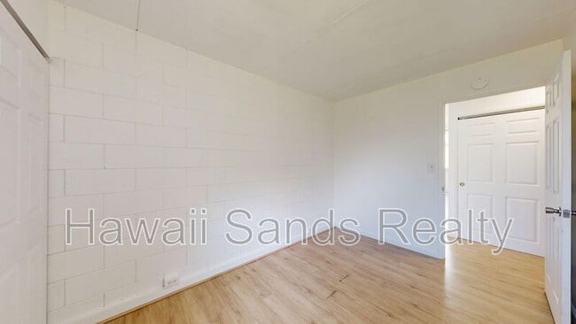 Building Photo - 95-021 Kuahelani Ave