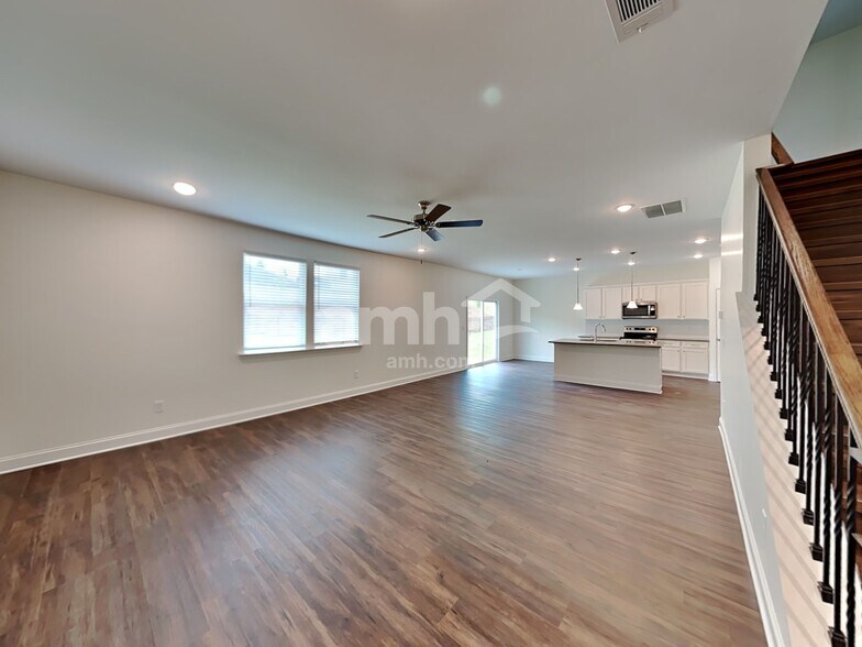 Building Photo - 3730 Blackshear Pl