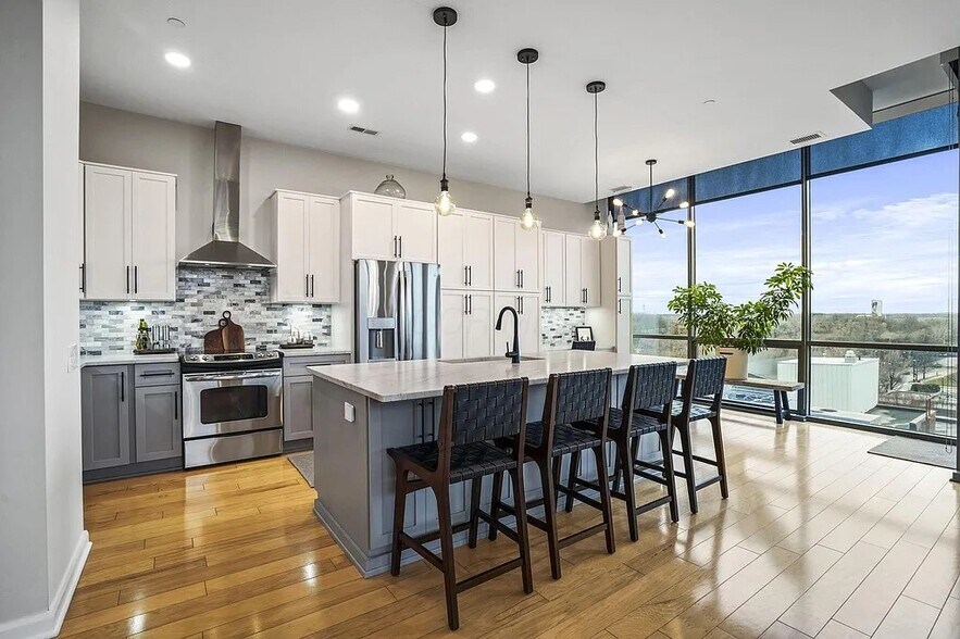 Kitchen - 300 W Spring St