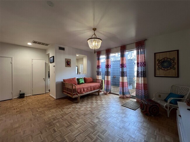 Building Photo - 2100 Commonwealth St