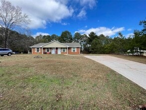 Building Photo - 100 Plum Orchard Rd