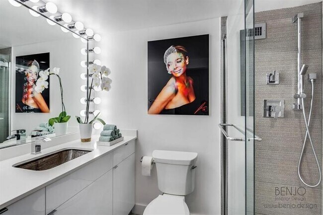 Building Photo - 1000 West Ave