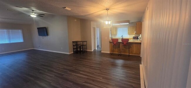 Building Photo - 25 Panorama Dr