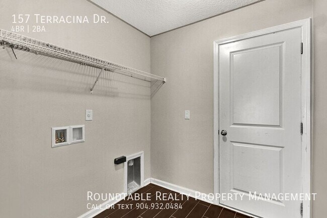 Building Photo - 157 Terracina Dr