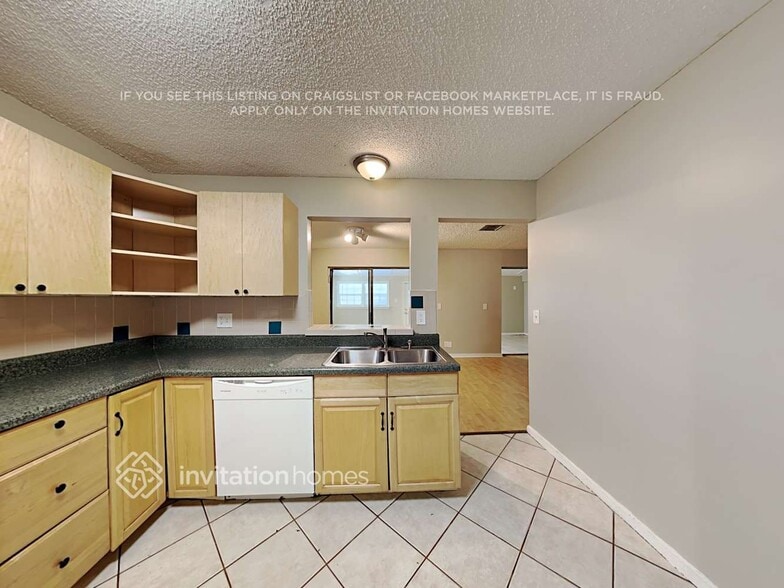 Building Photo - 9062 NW 44th Ct