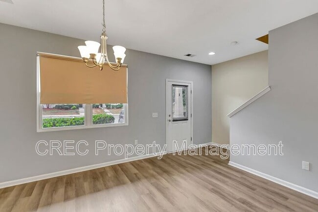 Building Photo - 339 Flyway Rd