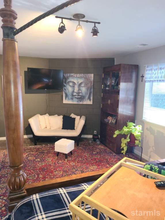 Building Photo - 1150 Fairway Ave