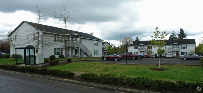Primary Photo - 9th Street Apartments