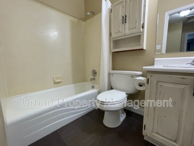 Building Photo - 332 W 2200 N