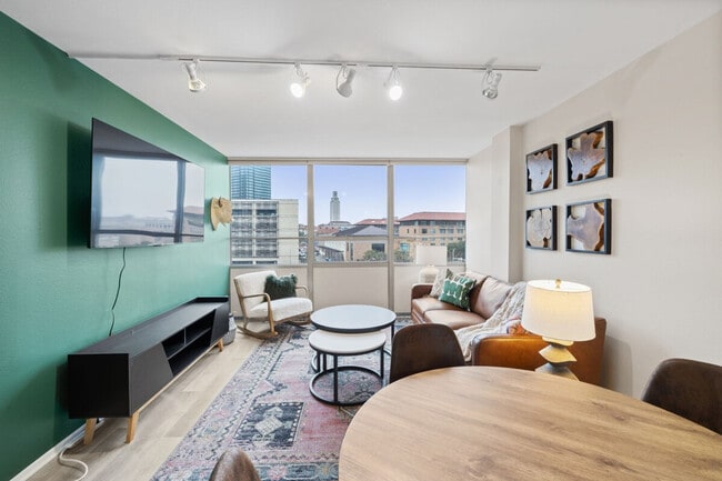 Building Photo - 1800 Lavaca St