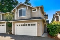 Building Photo - Spacious 3BD/2.5BTH Available for Lease in...