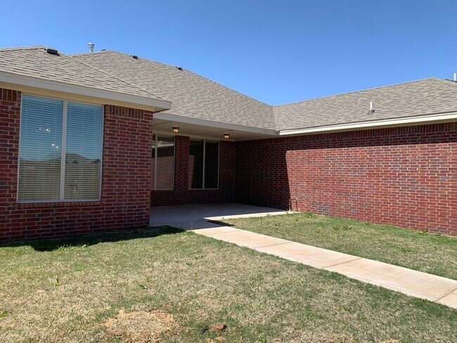 Building Photo - 9609 Hyden Ave