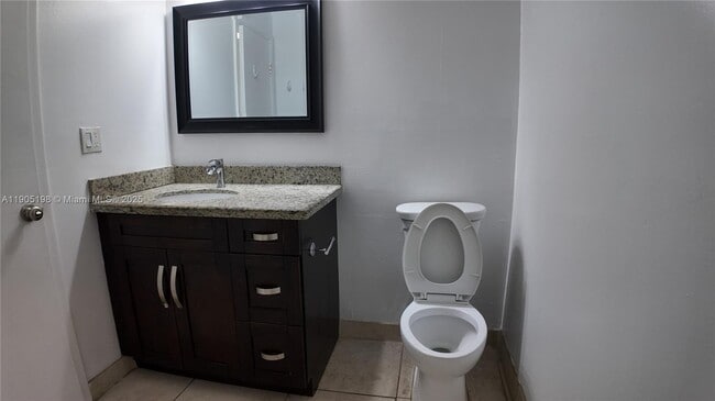 Building Photo - 3326 Farragut St