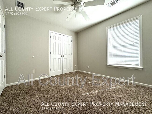 Building Photo - 3670 Fedorite Walk