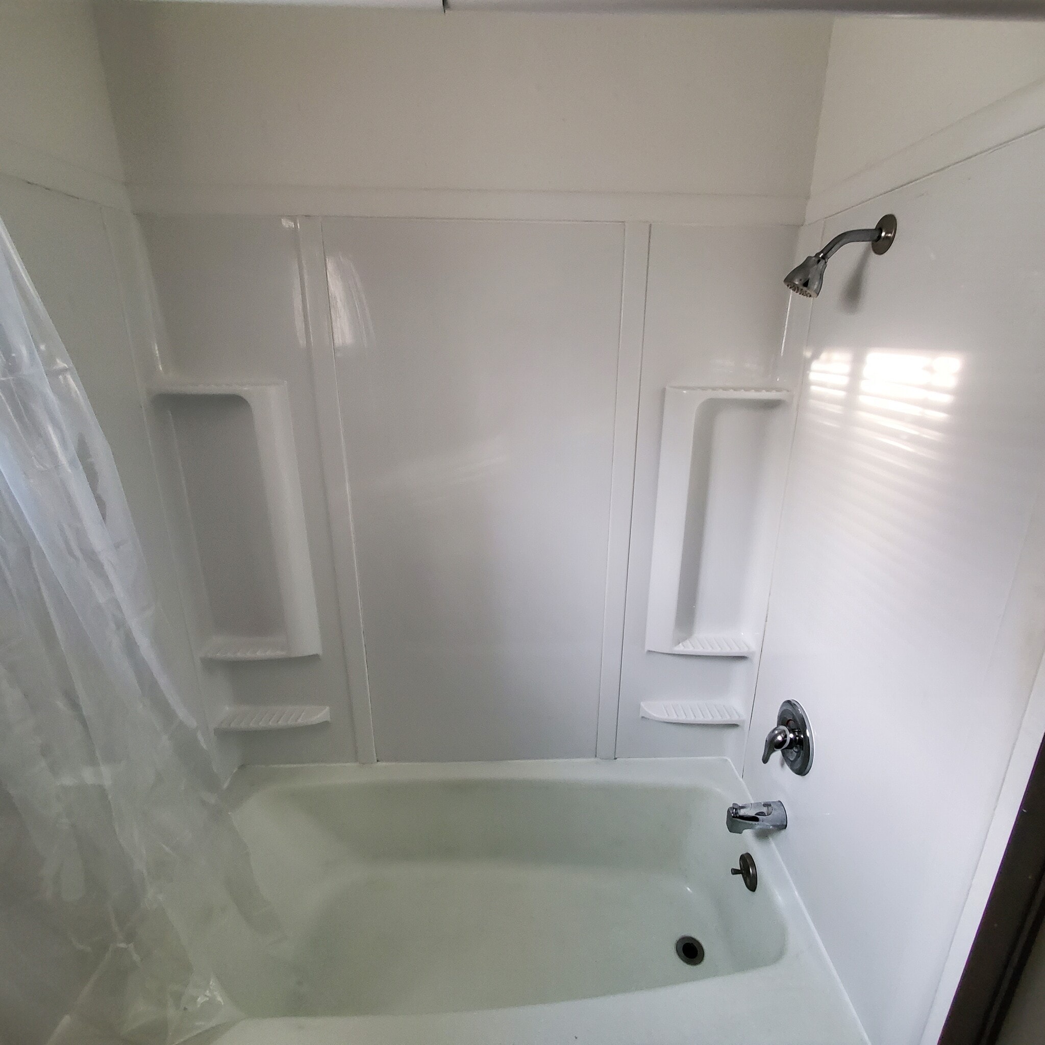 Building Photo - 1224 E 3rd St