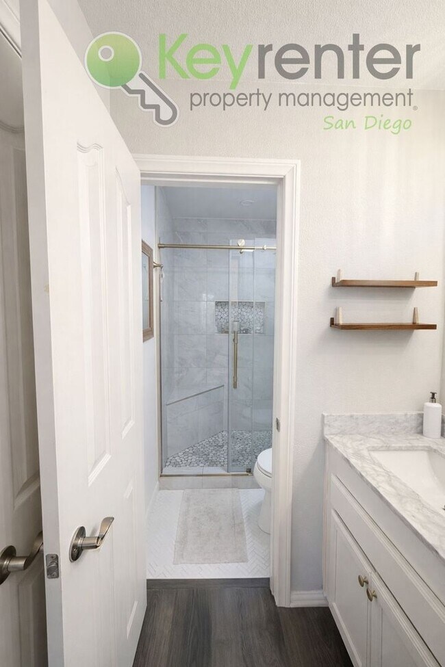 Building Photo - Charming & Remodeled Condo in one of San Diego's most loved neighborhoods