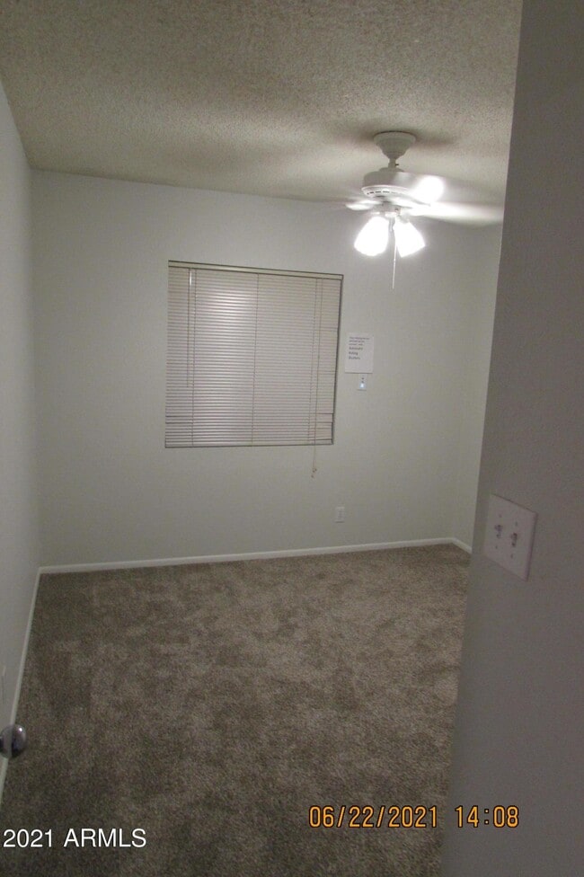 Building Photo - 925 W Curry St