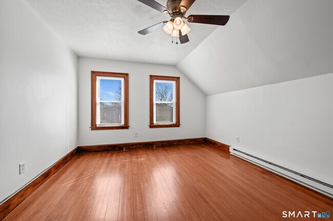 Building Photo - 225 Winthrop St