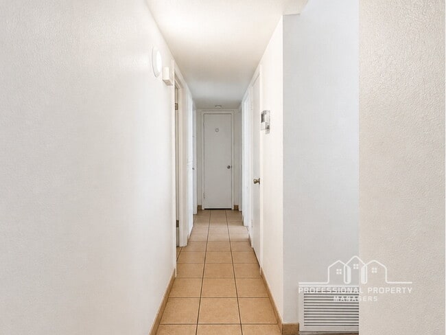 Building Photo - 3-bedroom, 2-bathroom home in La Verne Terrace