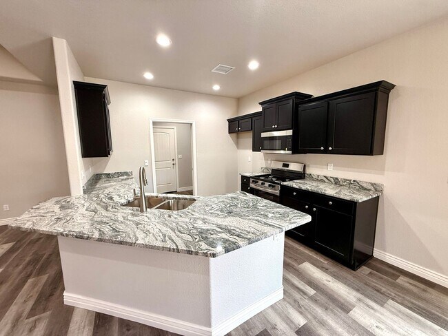 Building Photo - Gorgeous 2025 Built 3 Bedroom 2 Bath Home! *HOME IS CURRENTLY OCCUPIED, PLEASE DO NOT DISTURB THE...