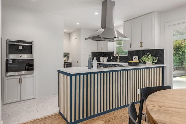 Building Photo - 3006 Burning Oak Dr