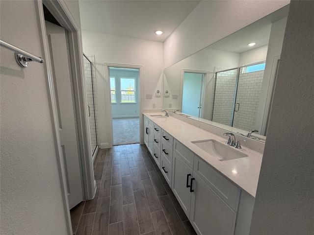 Building Photo - 2734 Island Palm Ct