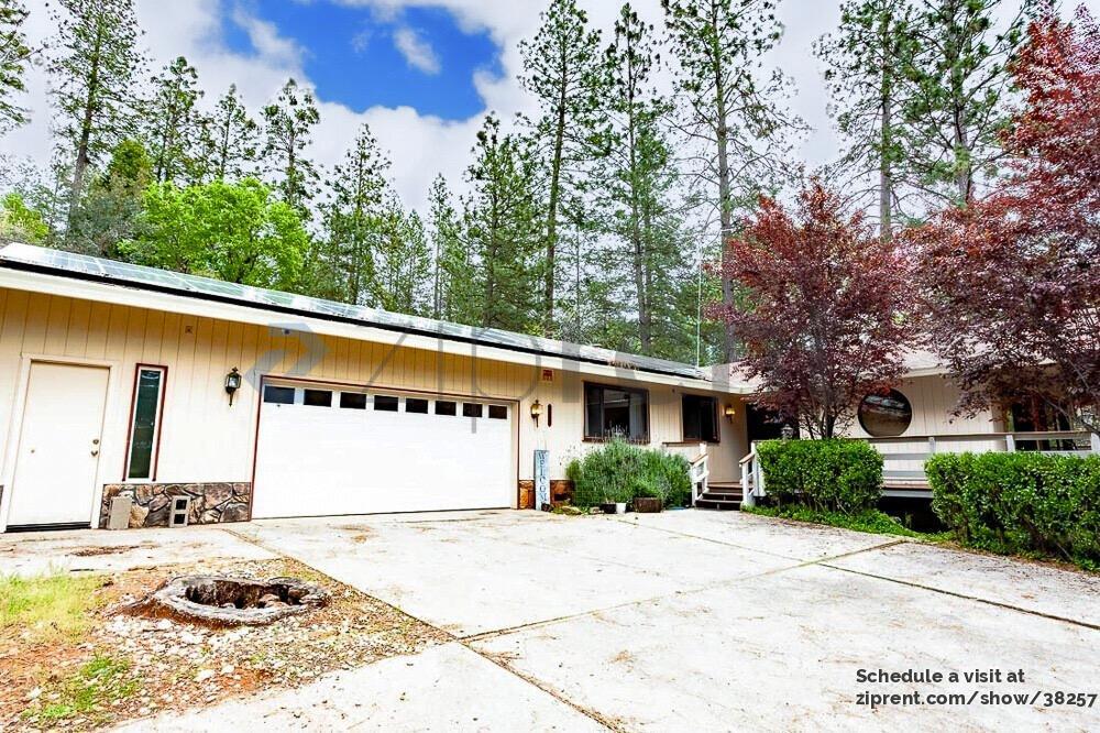 Building Photo - 11034 Juanita Ct