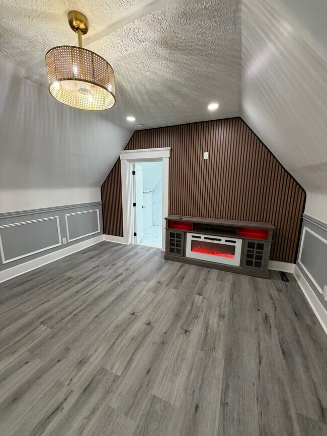 Building Photo - 3219 Beresford Ave