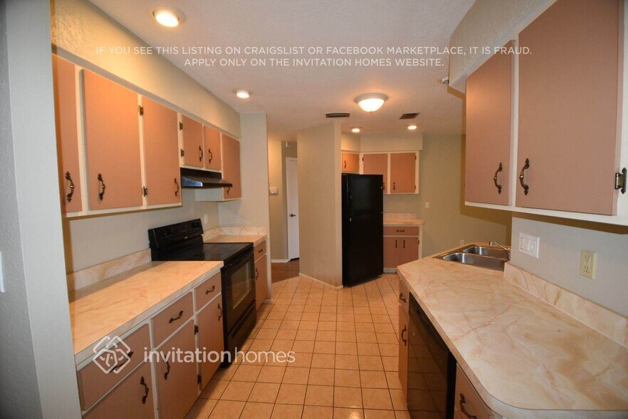 Building Photo - 18187 Petoskey Cir