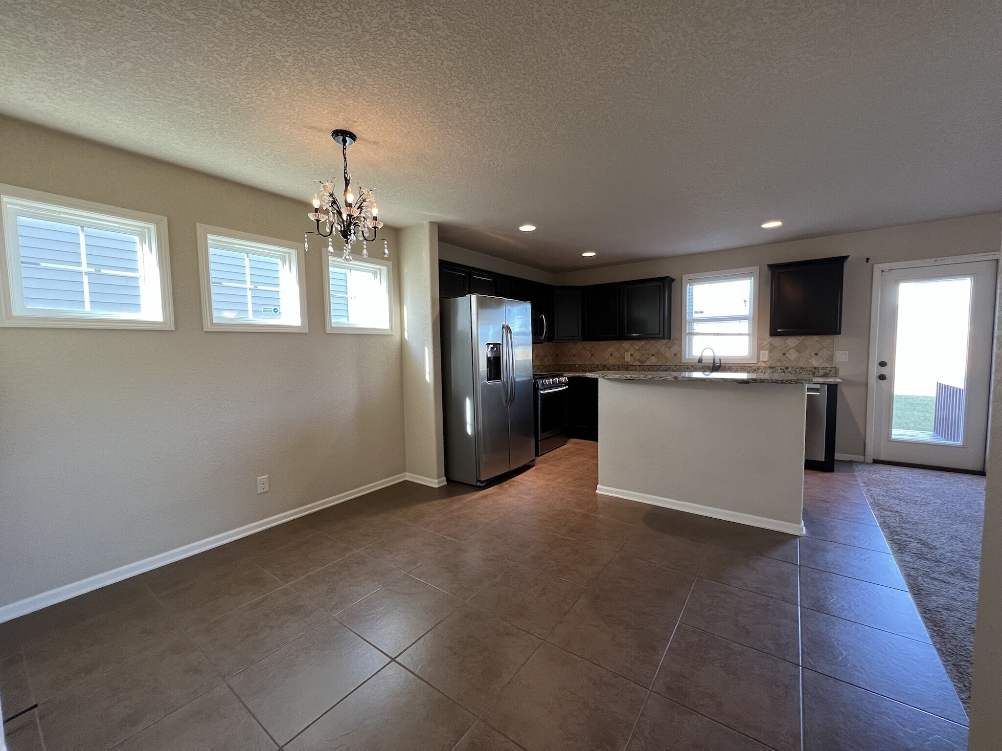 Building Photo - 9565 Red Sunset Ct