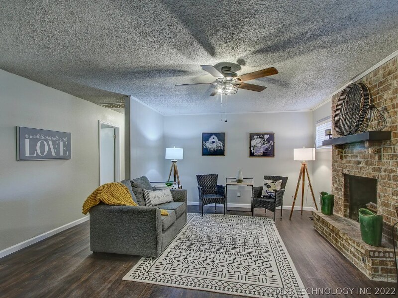 Building Photo - 4301 S Elm St