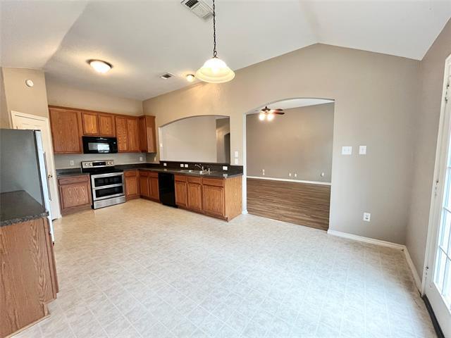 Building Photo - 1109 Hidden Glade Dr