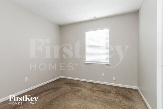 Building Photo - 6412 Perry Pines Ct