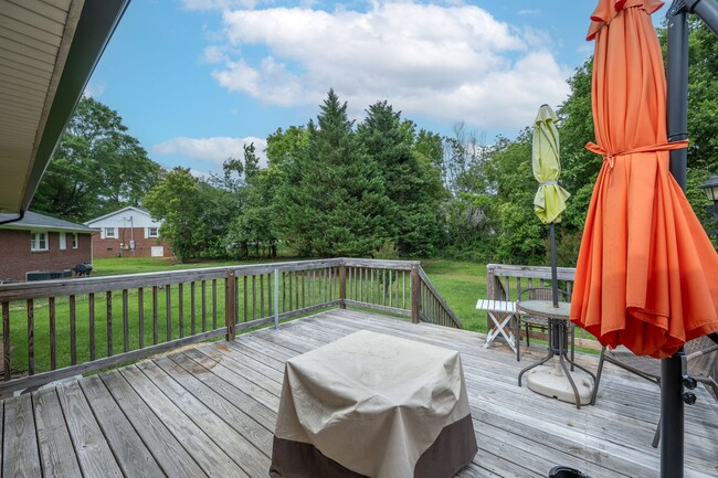Building Photo - # Charming Greenville Home with Excellent ...