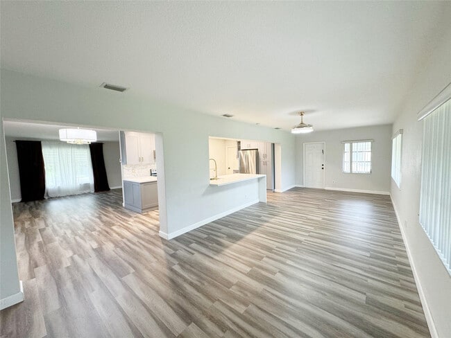 Building Photo - 9602 NW 72nd St