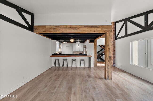 Building Photo - 5621 N 79th St