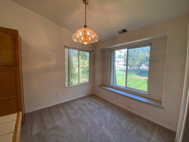 Building Photo - 3890 Strawberry Field Grove