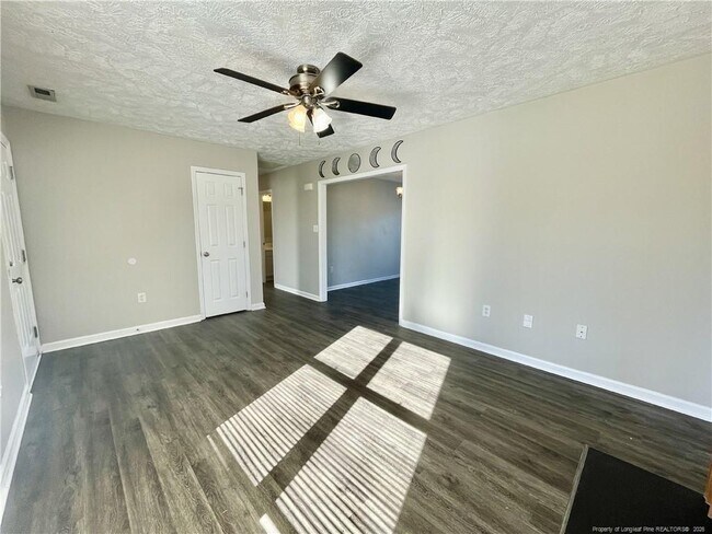Building Photo - 184 Brandywood Ct