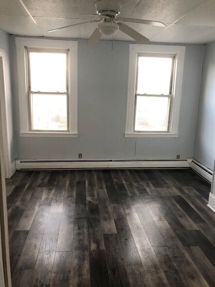 Building Photo - 621 Marshall St