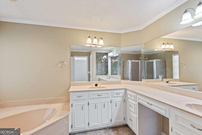 Building Photo - 4565 Ashmore Cir