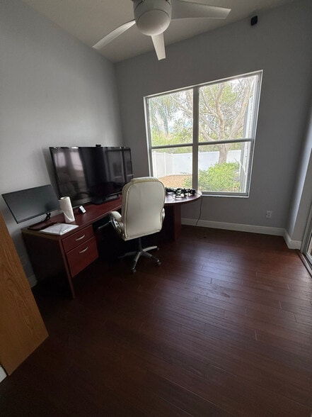 Building Photo - 6817 Regents Village Way