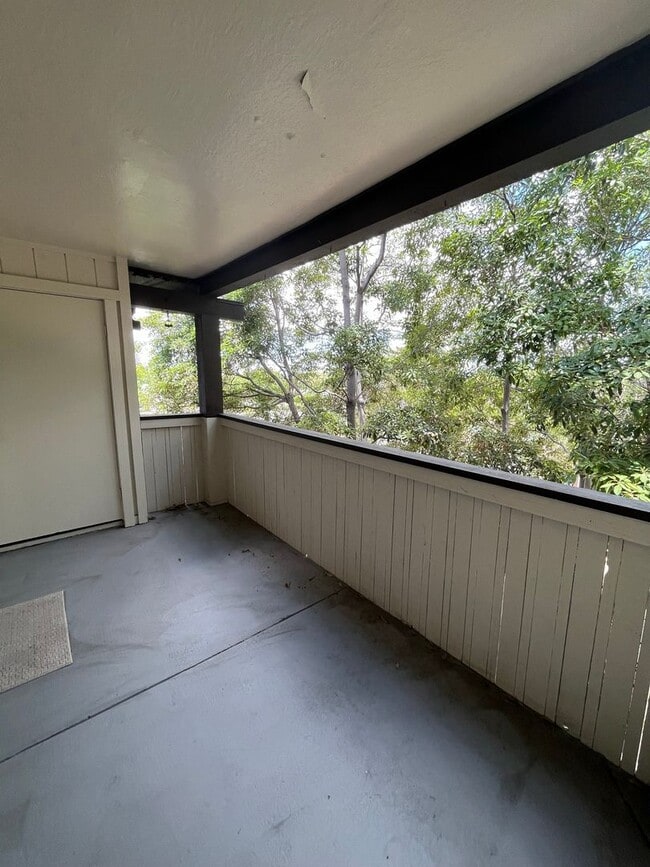 Building Photo - Spacious 2 Bed 1 Bath! Warm Springs District!