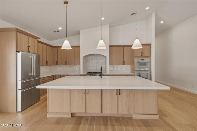 Building Photo - 6050 E Hollyhock St
