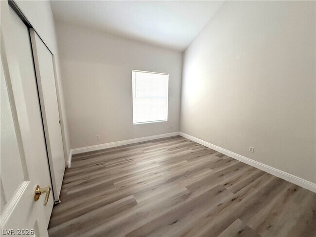 Building Photo - 5125 W Reno Ave