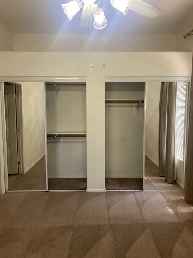 Building Photo - 700 Carnegie St