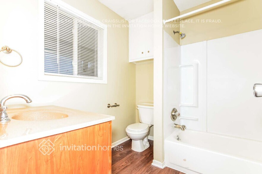 Building Photo - 944 Beacon Ln