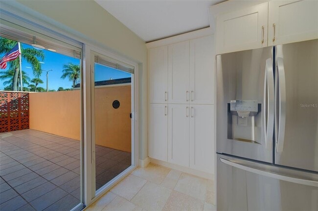 Building Photo - 170 Boca Ciega Point Blvd S