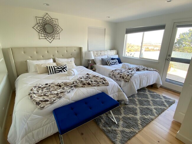 Building Photo - 266 Humboldt Rd