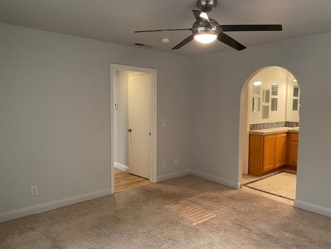 Building Photo - AVAILABLE NOW! Beautiful 2 Bedroom 2 Bath Condo in Citrus Heights!!!